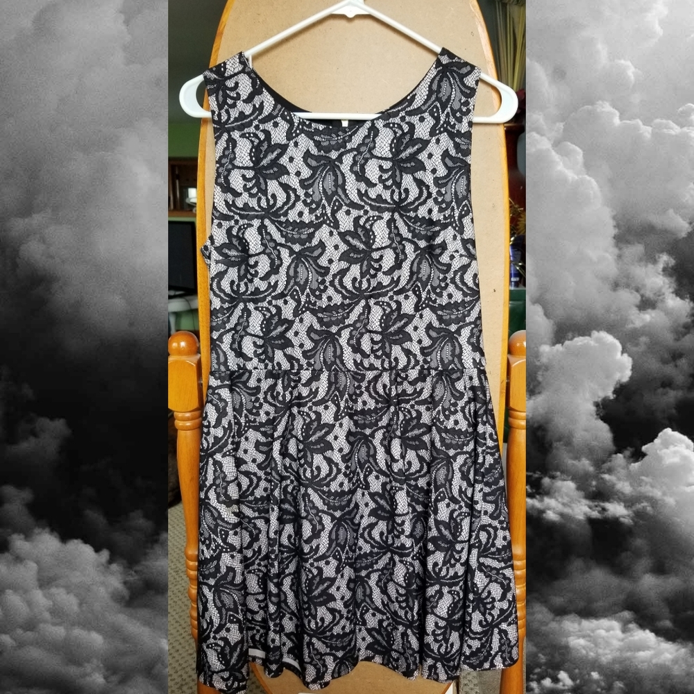 Semi formal mini dress designer lace patterned